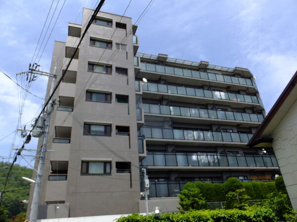 【パークノヴァ松ヶ崎】外観写真