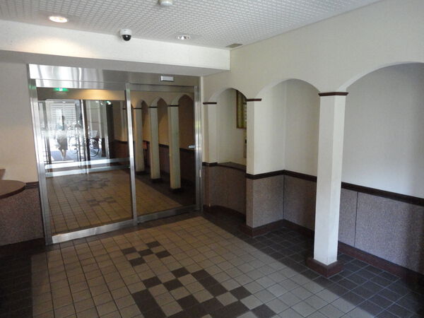 【ライオンズマンション都島高倉町】玄関