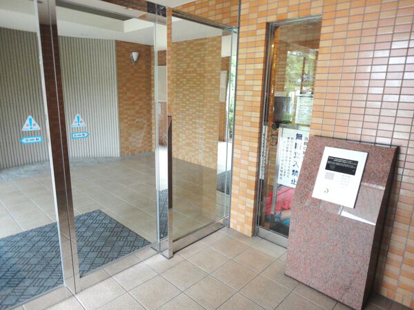 【アービング都島ブライトステージ】玄関オートロック 【アービング都島ブライトステージ】玄関オートロック