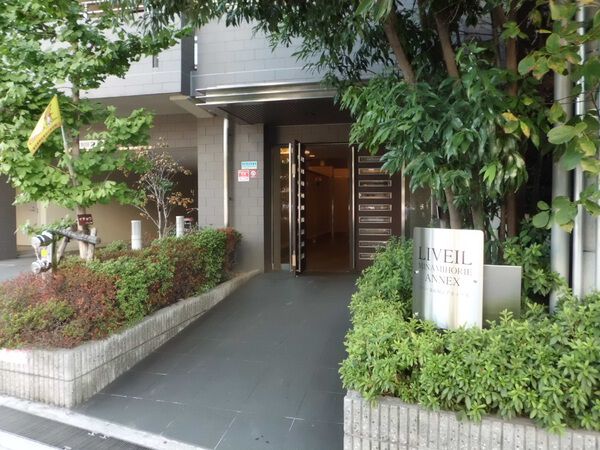 【リベール南堀江アネックス】エントランスアプローチ 【リベール南堀江アネックス】エントランスアプローチ