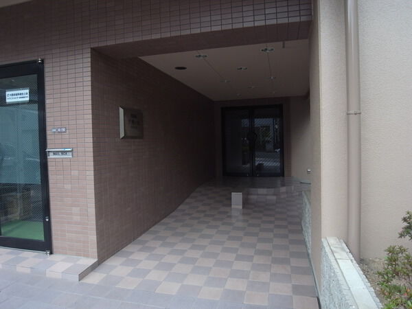 【藤和シティホームズ夕陽ヶ丘四天王寺】エントランスアプローチ 【藤和シティホームズ夕陽ヶ丘四天王寺】エントランスアプローチ