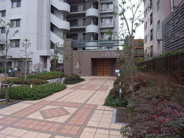 【クレアシティ関目】エントランス