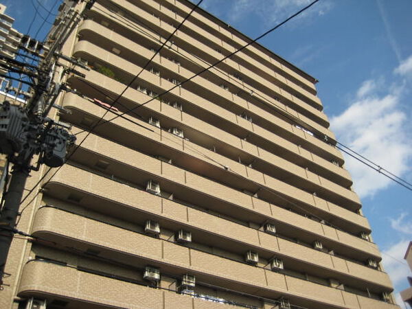 【キングマンション城東】外観