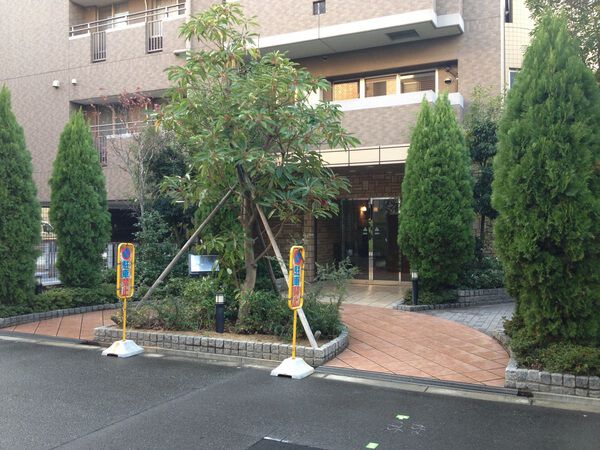 【プロパレス阿倍野鶴ヶ丘ソラーナ】エントランス