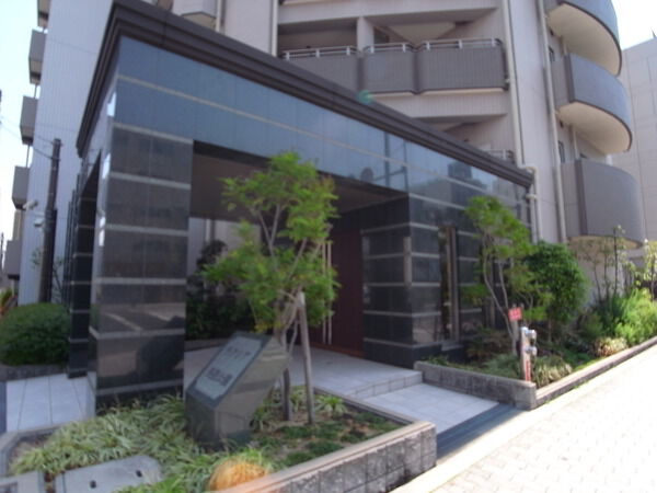 【ラクシア長居公園】エントランス 【ラクシア長居公園】エントランス