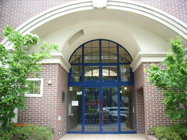 【イトーピア大手前】エントランス 【イトーピア大手前】エントランス