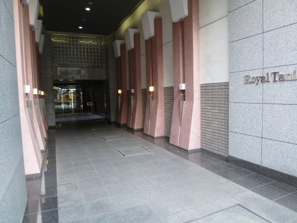 ロイヤル谷町