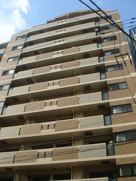 【メロディーハイム大手前ヒルズコート】外観