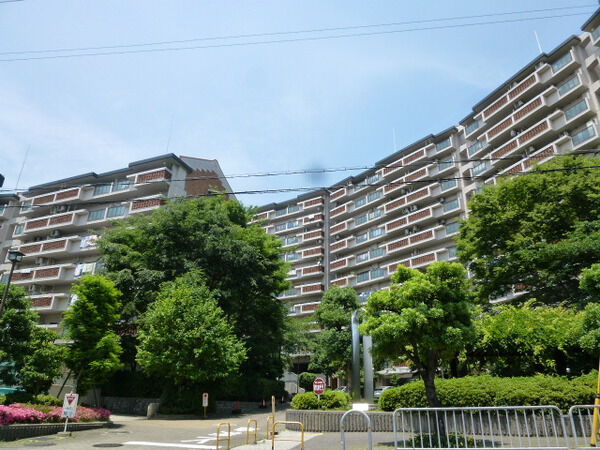 【豊中野畑住宅】外観 【豊中野畑住宅】外観
