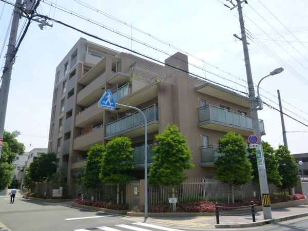 【ファインフラッツ豊中桜の町】外観