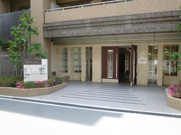 【ファインフラッツ豊中桜の町】エントランス