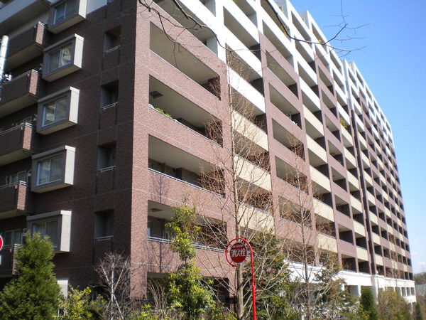 【ガーデンヒルズ千里中央】外観