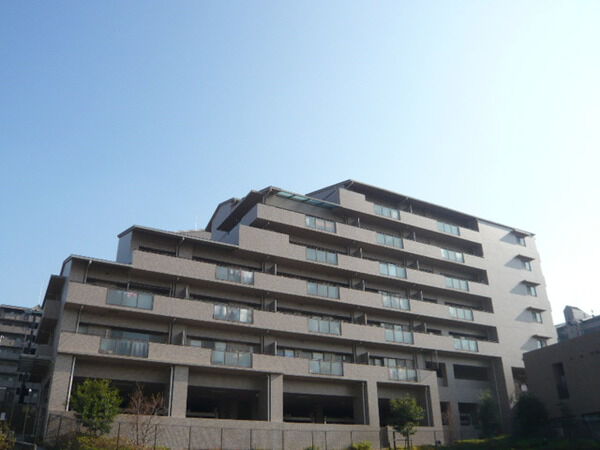【ジオ緑地公園ビューテラス】外観