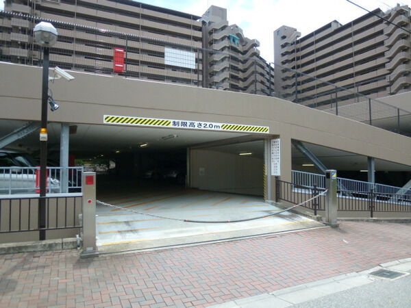 【レジオンスクエア緑地公園】駐車場
