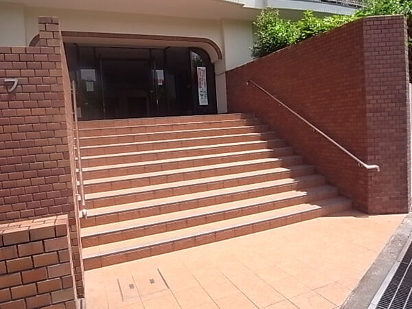 【北千里アーバンライフ】アプローチ 【北千里アーバンライフ】アプローチ