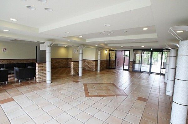 ヴィルヌーブガーデンズ千里山西 3枚目 ヴィルヌーブガーデンズ千里山西