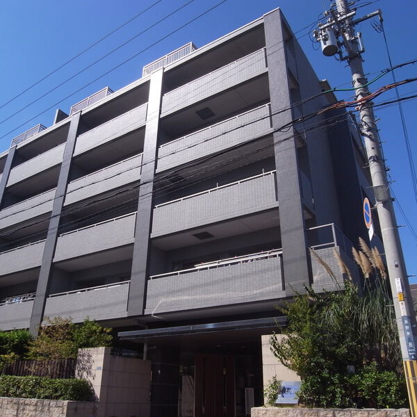 【ユニハイム吹田千里丘】外観写真 【ユニハイム吹田千里丘】外観写真