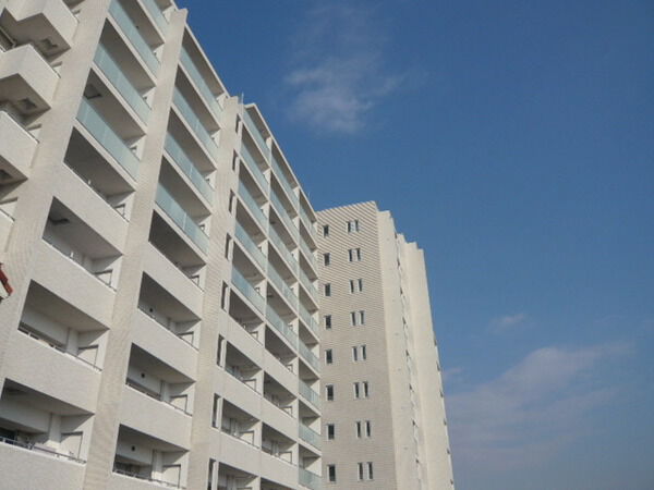 【プラウド千里山田】外観