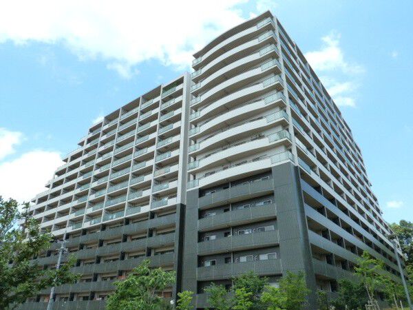 【ヒルズシティ枚方公園】外観写真