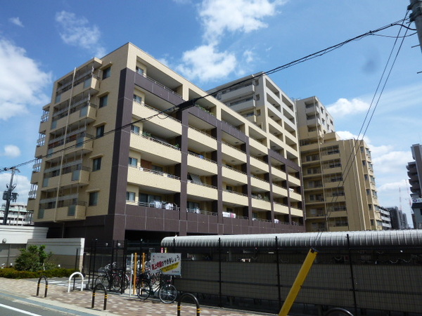 【グランスイート茨木】建物外観 【グランスイート茨木】建物外観