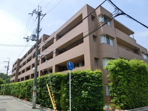 【グランノア箕面】外観