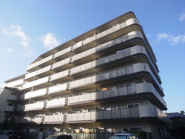 ユニハイム千里丘Ⅱ 2枚目 ユニハイム千里丘Ⅱ