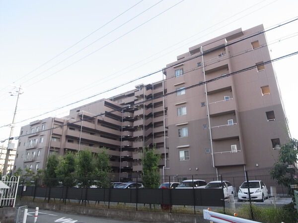 ロイヤルアーク千里丘 2枚目 ロイヤルアーク千里丘