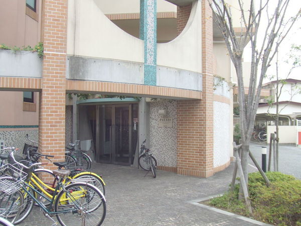 【パレ武庫之荘富松の杜】エントランス