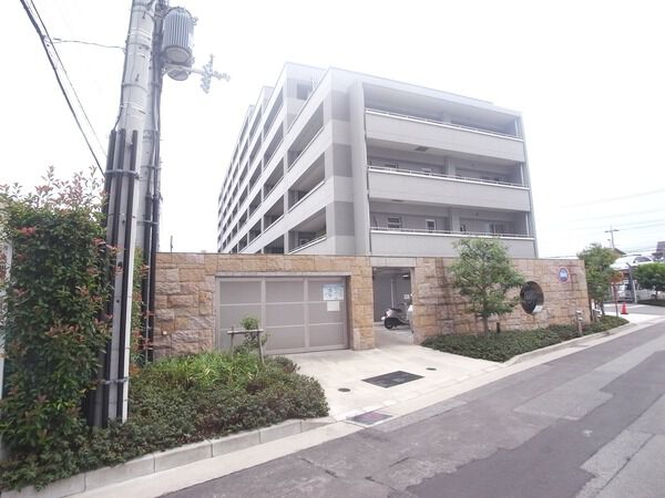 アズワンリッシュ