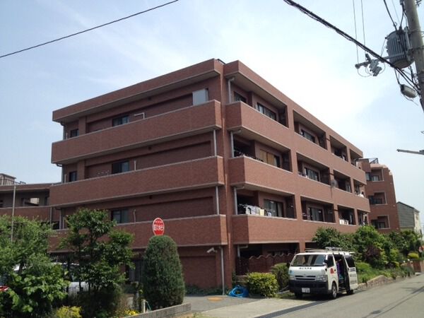 【アールヴェール上甲東園】外観2