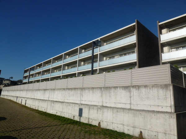 グランアッシュ甲陽園コリーヌドゥサンス