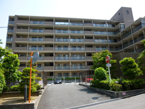 【ステイツ苦楽園ガーデンヒルズ】外観