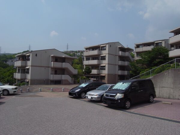 【ソラーナ西宮名塩】外観写真