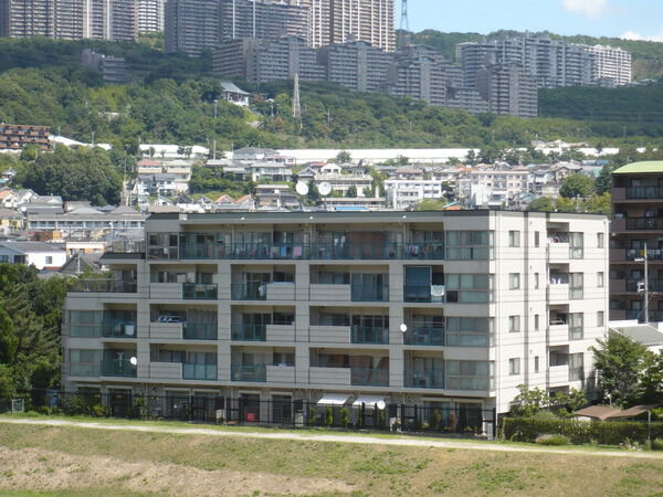 【ライフデザイン宝塚】外観