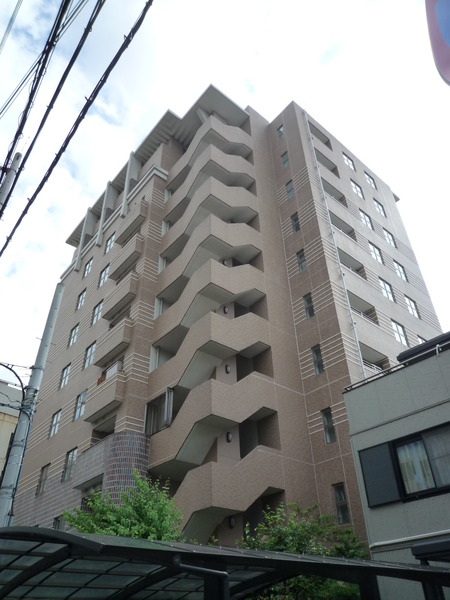 ドルフ伊丹グレスティーロ