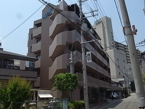 【ユニーブル逆瀬川】外観