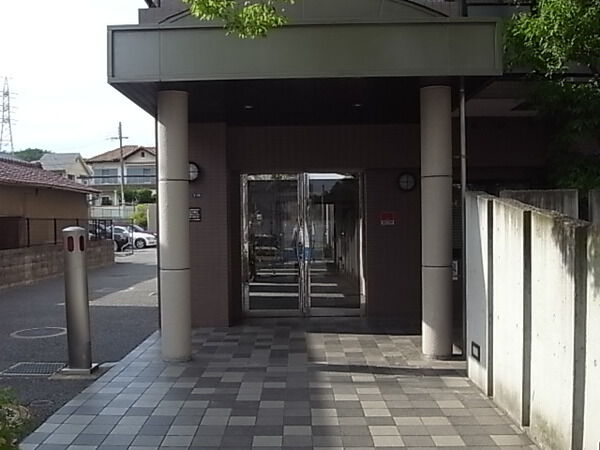 【宝塚南ガーデンハウス】エントランス 【宝塚南ガーデンハウス】エントランス