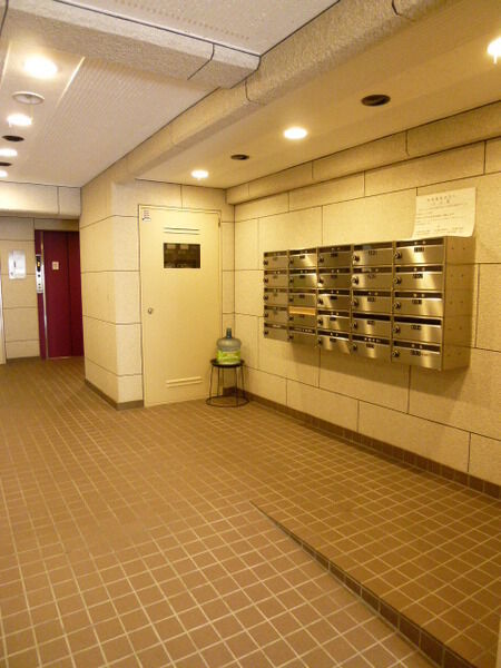 【パレロワイヤル宝塚南口】集合ポスト 【パレロワイヤル宝塚南口】集合ポスト