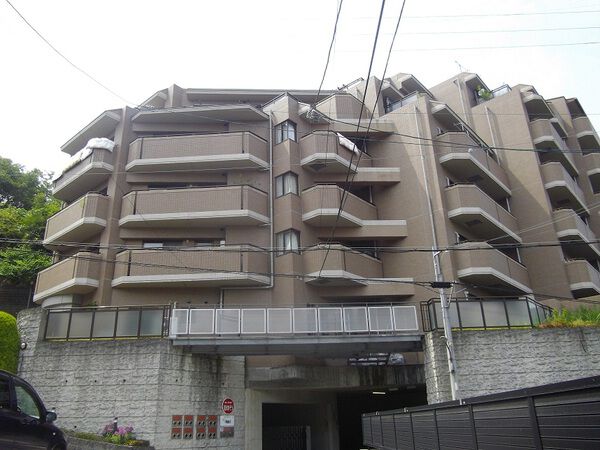 【コスモヒルズあやめ池】外観写真 【コスモヒルズあやめ池】外観写真