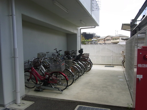 【ユニーブル富雄北エターナルレジデンス】駐輪場 【ユニーブル富雄北エターナルレジデンス】駐輪場