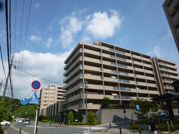 ローレルスクエア学研奈良登美ヶ丘Ⅰ 2枚目 ローレルスクエア学研奈良登美ヶ丘Ⅰ