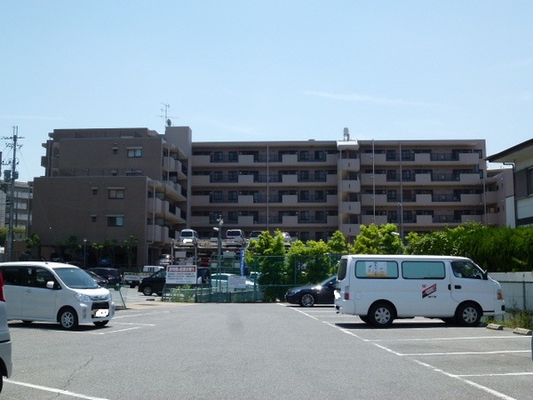 【ネオハイツ学園前百楽園】外観写真 【ネオハイツ学園前百楽園】外観写真