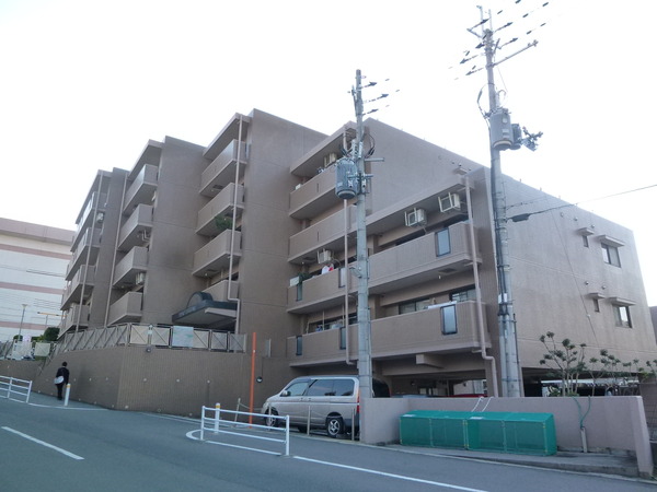 【ネオハイツ学園前百楽園】外観写真 【ネオハイツ学園前百楽園】外観写真