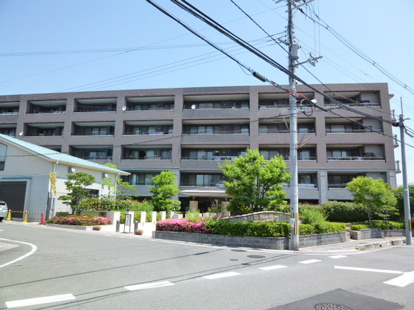 【ユニハイム学園前百楽園】外観写真