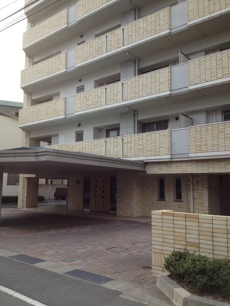 パーソンズカーサ津島