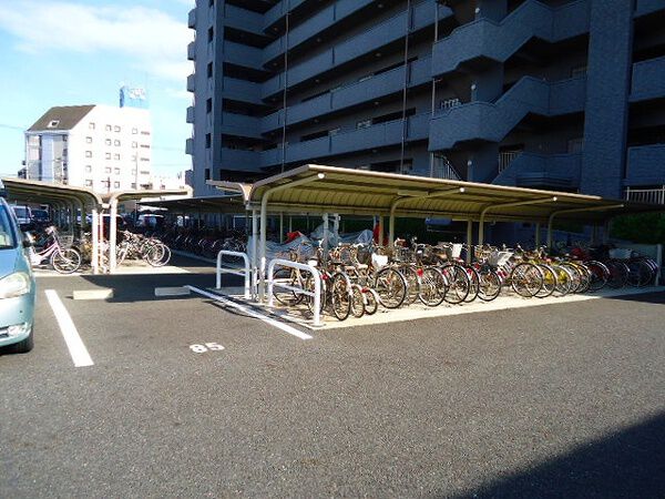 【フローレンス倉敷昭和グランドアーク】駐輪場 【フローレンス倉敷昭和グランドアーク】駐輪場