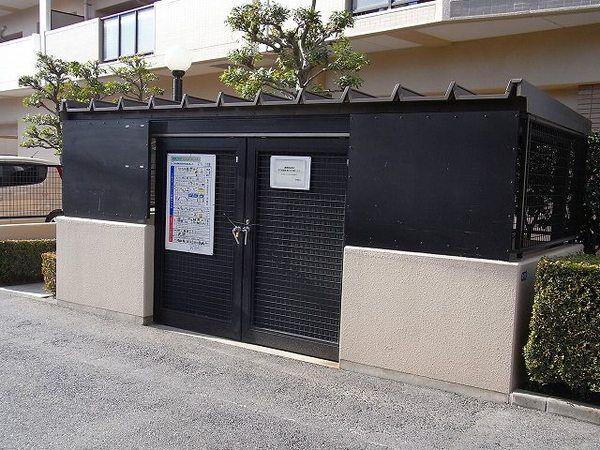 【両備グレースマンション倉敷南町】ゴミステーション