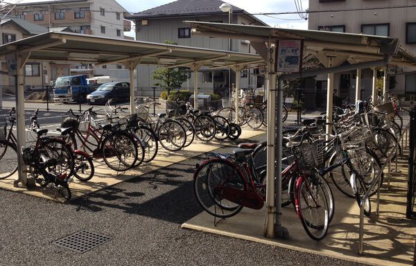 【フローレンス東野】駐輪場