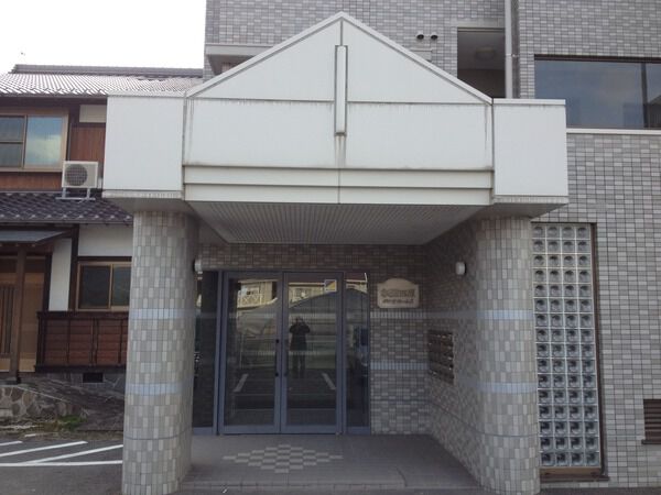 【祇園西原パークホームズ】エントランス