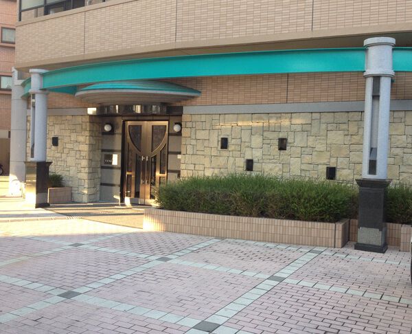 【ジェイシティ古市駅前】エントランス